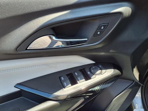 New 2025 Chevrolet Trax LT w/ Driver Confidence Package image 9