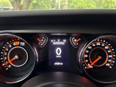 Used 2018 Jeep Wrangler Unlimited Sport AWD/4WD image 26