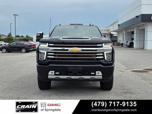 Used 2023 Chevrolet Silverado 3500 High Country w/ Z71 Off-Road Package AWD/4WD image 2