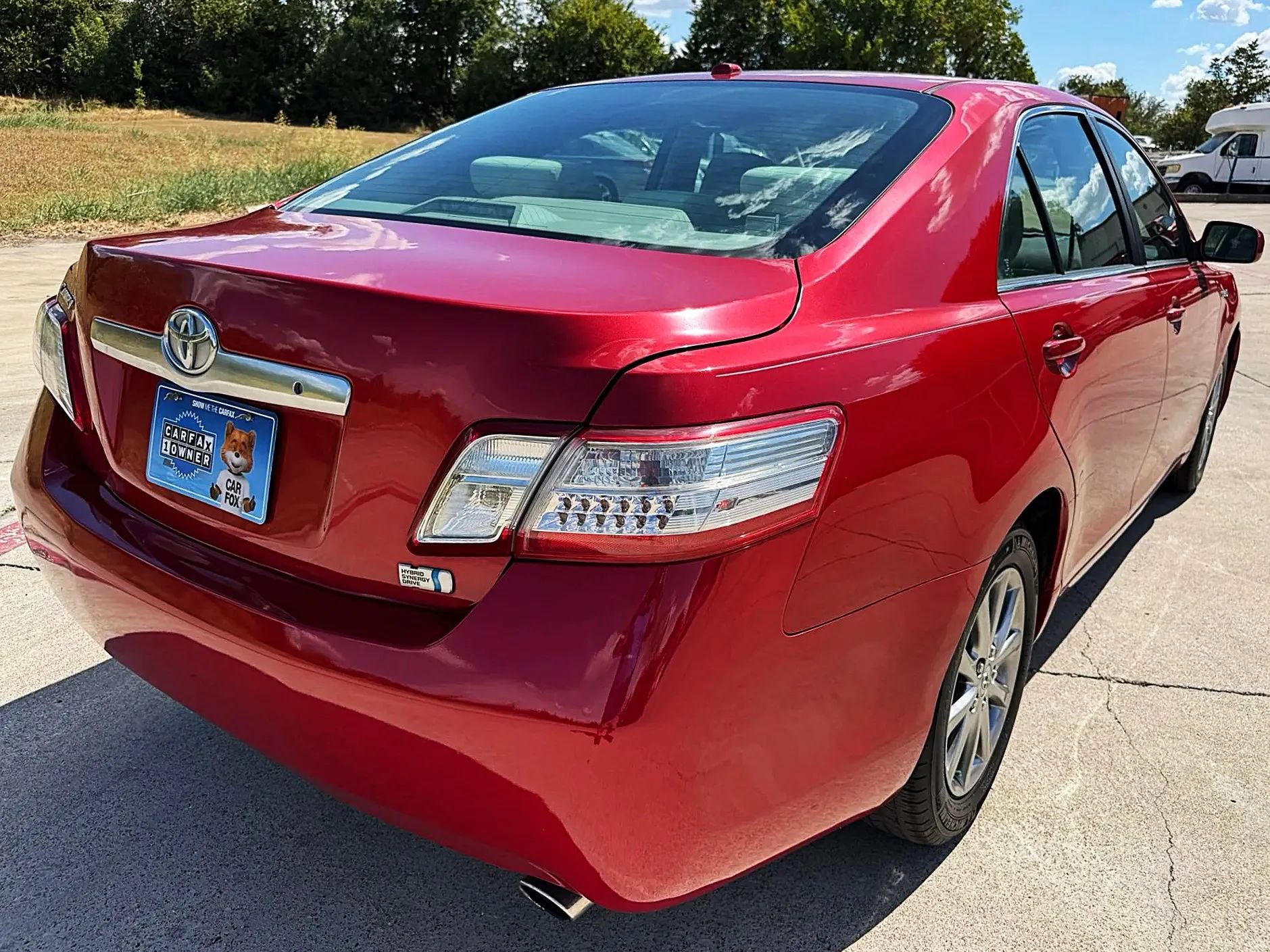 Used 2010 Toyota Camry Hybrid w/ Upgrade Pkg FWD image 6
