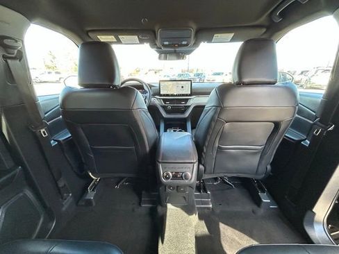 Used 2025 Ford Explorer ST-Line AWD/4WD image 41
