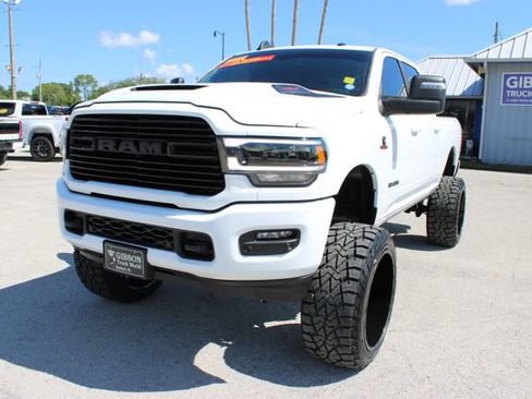 Used 2024 RAM 2500 Laramie w/ Night Edition AWD/4WD image 3
