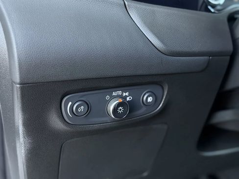 Used 2023 Buick Encore GX Essence w/ Experience Buick Package image 29