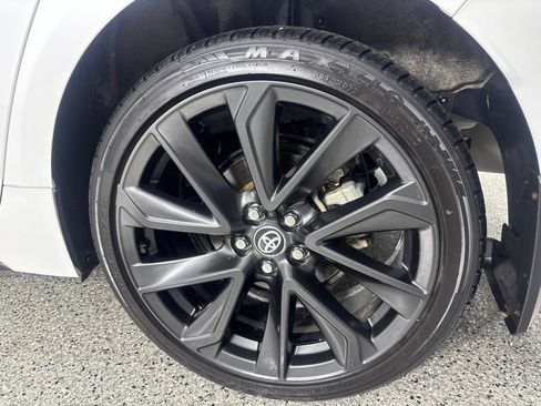 Used 2023 Toyota Corolla SE FWD image 4