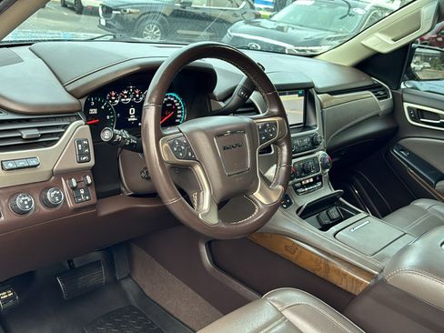 Used 2019 GMC Yukon Denali AWD/4WD image 12