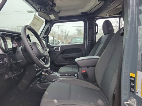 New 2026 Jeep Gladiator Sport image 16