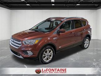 Used 2018 Ford Escape SE video 1