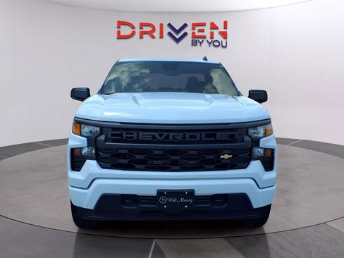 New 2025 Chevrolet Silverado 1500 Custom image 8