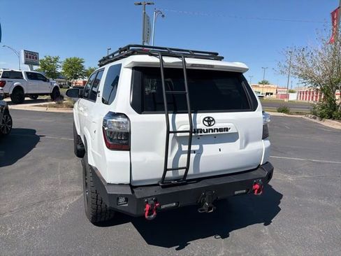 Used 2016 Toyota 4Runner SR5 AWD/4WD image 16