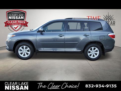 Used 2013 Toyota Highlander SE FWD image 4