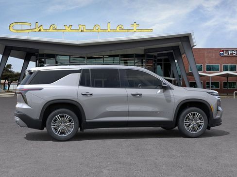 New 2026 Chevrolet Traverse LT w/ Driver Confidence Package image 18