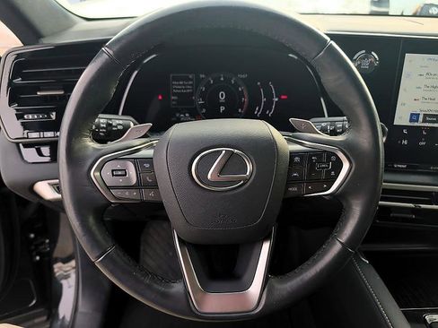 Used 2024 Lexus RX 350 FWD w/ Technology Package image 18