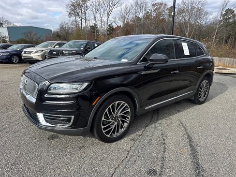 Used 2019 Lincoln Nautilus Reserve image 3