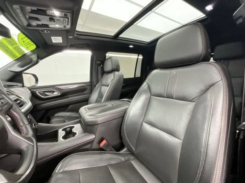 Used 2021 Chevrolet Suburban RST image 6