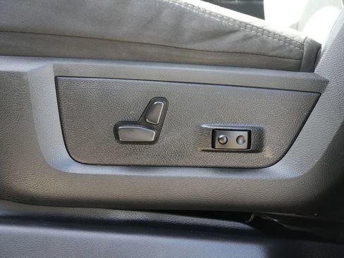 Used 2024 RAM 2500 Big Horn AWD/4WD image 14
