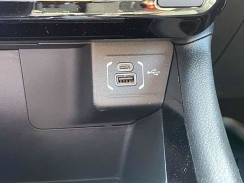 New 2026 Jeep Compass Latitude AWD/4WD image 39
