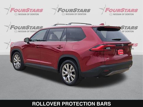 Used 2024 Toyota Grand Highlander AWD image 7