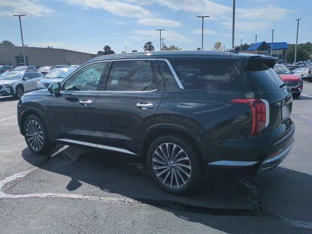 Used 2023 Hyundai Palisade Calligraphy w/ Cargo Package FWD image 6