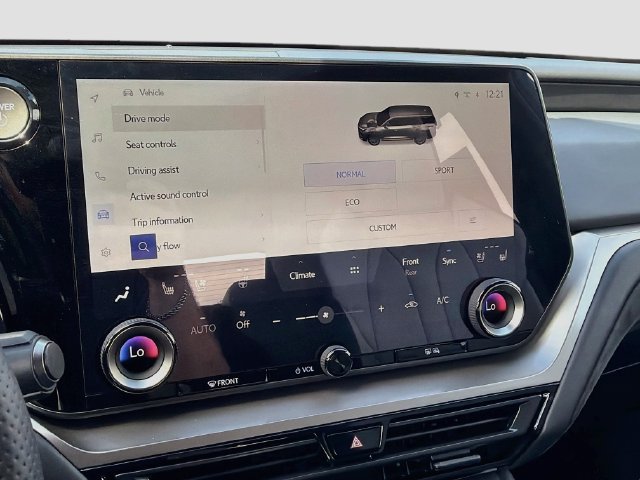 New 2026 Lexus TX 500h AWD image 31