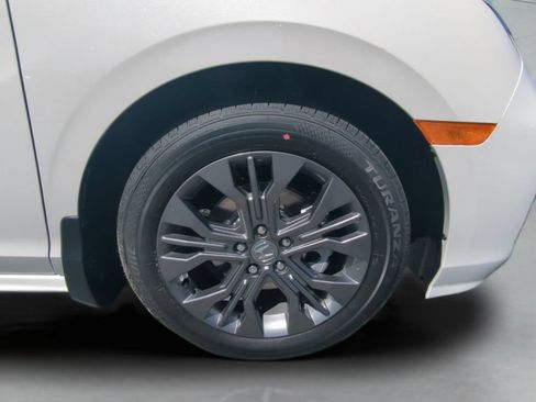 New 2026 Honda Odyssey Touring image 2
