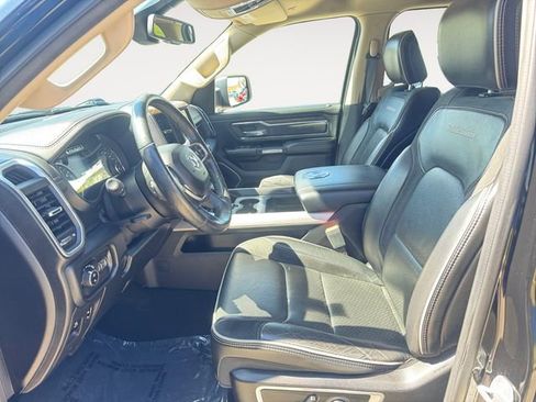 Used 2019 RAM 1500 Laramie image 9
