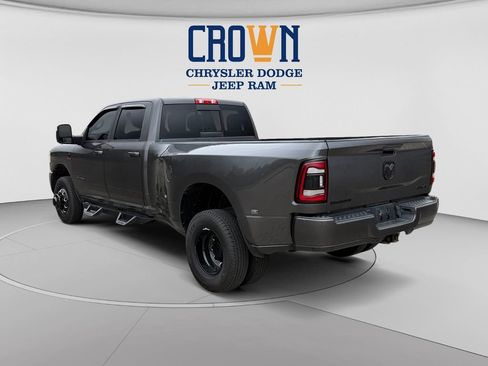 Used 2023 RAM 3500 Big Horn w/ Level 2 Equipment Group AWD/4WD image 5