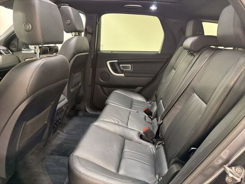 Used 2019 Land Rover Discovery Sport image 22
