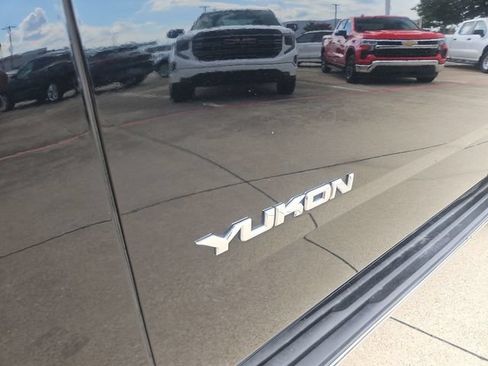 Used 2020 GMC Yukon SLT AWD/4WD image 29
