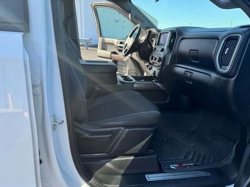 Used 2019 Chevrolet Silverado 1500 LT Trail Boss AWD/4WD image 13