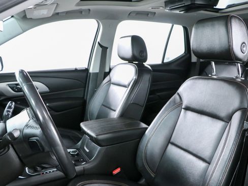 Used 2018 Chevrolet Traverse LT FWD image 27