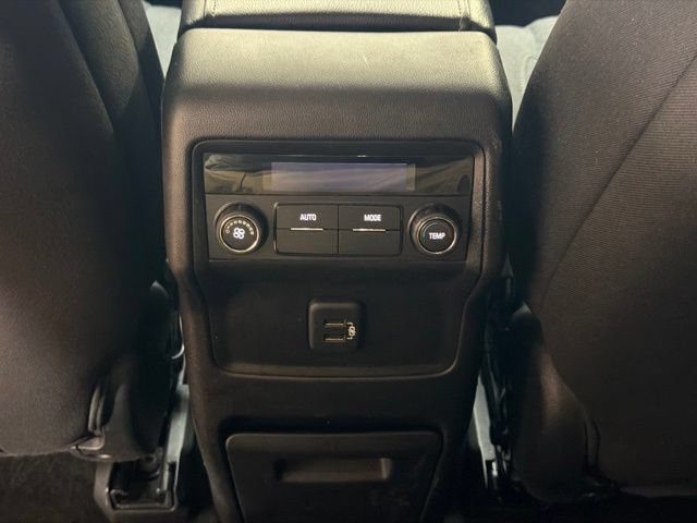 Used 2019 GMC Acadia SLE AWD/4WD image 18