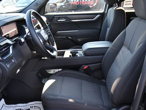 Used 2025 GMC Acadia Elevation image 19