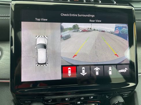 Certified 2023 Jeep Grand Cherokee L Limited w/ Luxury Tech Group II AWD/4WD image 20