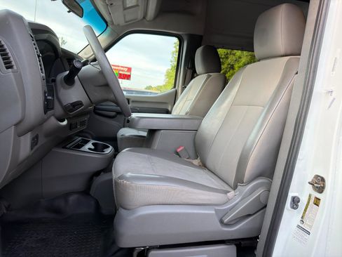 Used 2018 Nissan NV 2500 SV w/ Navigation Package RWD image 9