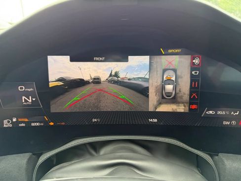 Used 2021 Ferrari Roma RWD image 29