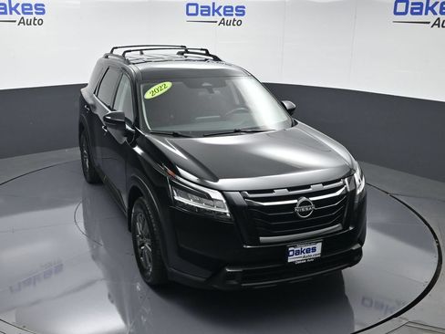 Used 2022 Nissan Pathfinder SV w/ SV Black Package FWD image 47