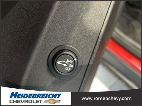 Used 2024 Chevrolet Equinox LT w/ LPO, Floor Liner Package FWD image 30