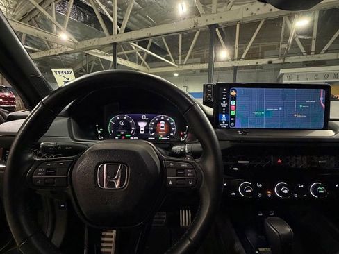 Used 2025 Honda Accord Sport image 8