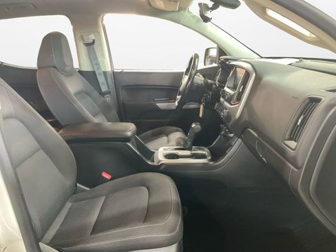 Used 2017 Chevrolet Colorado LT w/ LT Convenience Package AWD/4WD image 15