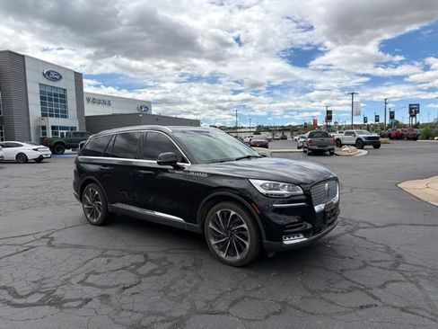 Used 2020 Lincoln Aviator Reserve w/ Equipment Group 202A AWD/4WD image 2