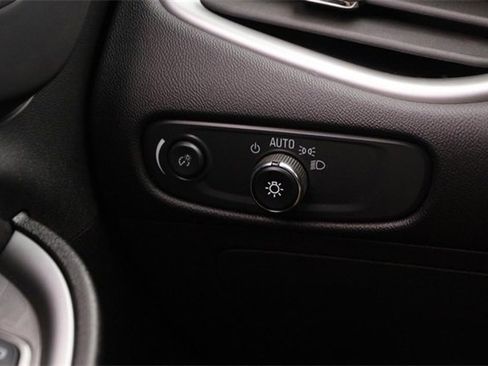 Used 2024 Chevrolet Malibu LT image 20