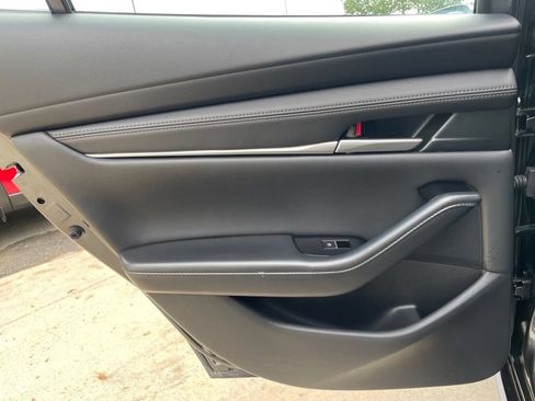 Used 2025 MAZDA MAZDA3 s FWD image 19