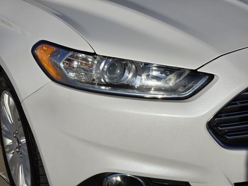 Used 2016 Ford Fusion SE w/ Equipment Group 502A image 5