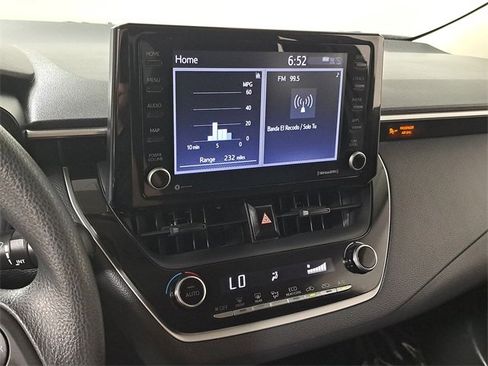 Used 2022 Toyota Corolla LE image 28