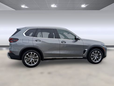 Used 2026 BMW X5 sDrive40i w/ Parking Assistance Package RWD image 7