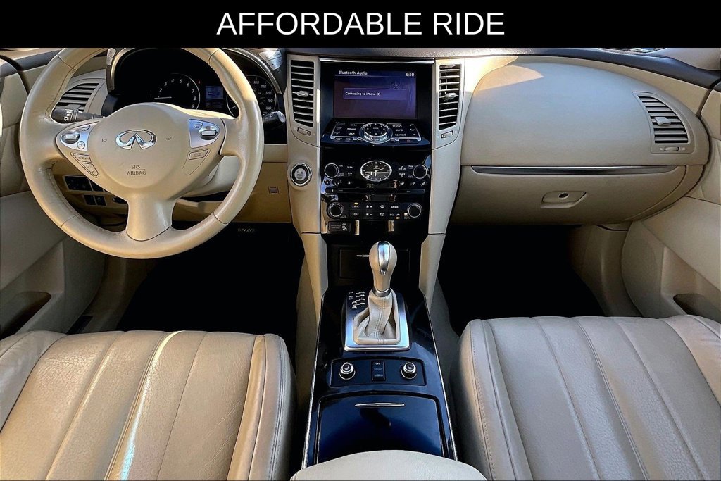 Used 2017 INFINITI QX70 2WD w/ Premium Package image 14