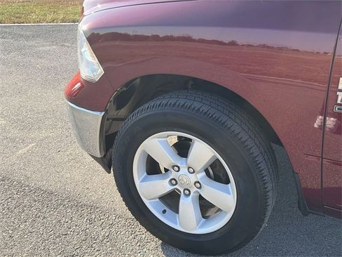 Used 2024 RAM 1500 Classic SLT image 31