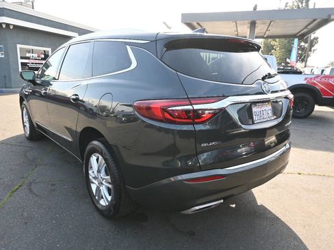 Used 2018 Buick Enclave Essence image 5