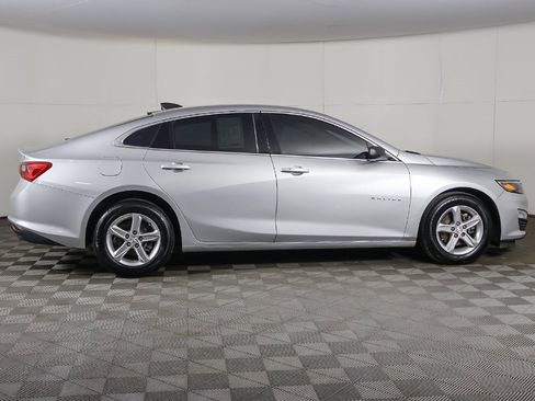 Used 2020 Chevrolet Malibu LS image 15