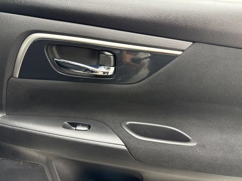 Used 2014 Nissan Altima 2.5 S FWD image 43